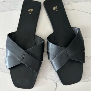 H&M minimal flats